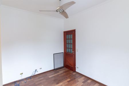 Casa à venda com 239m², 4 quartos e 4 vagasQuarto 2