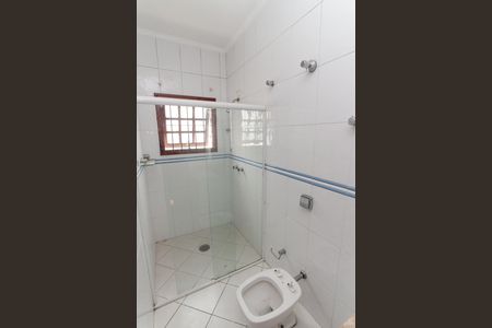 Casa à venda com 239m², 4 quartos e 4 vagasBanheiro da Suíte 2
