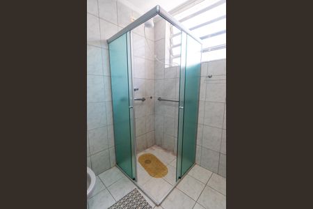 Casa à venda com 183m², 3 quartos e 2 vagasBanheiro 