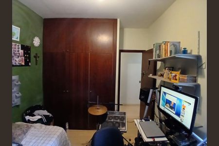 Apartamento à venda com 130m², 3 quartos e 2 vagas Apartamento à venda com 130m², 3 quartos e 2 vagasQuarto 1