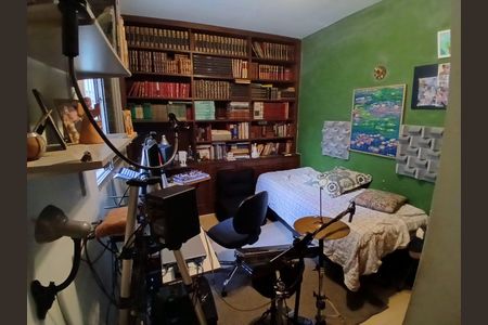 Apartamento à venda com 130m², 3 quartos e 2 vagas Apartamento à venda com 130m², 3 quartos e 2 vagasQuarto 3