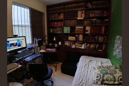 Apartamento à venda com 130m², 3 quartos e 2 vagas Apartamento à venda com 130m², 3 quartos e 2 vagasQuarto 1