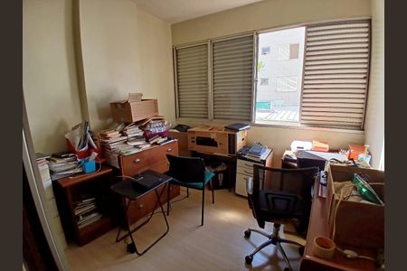 Apartamento à venda com 130m², 3 quartos e 2 vagas Apartamento à venda com 130m², 3 quartos e 2 vagasQuarto 4