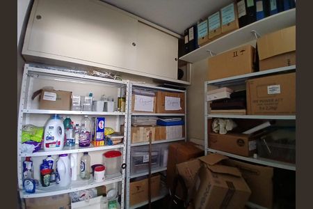 Apartamento à venda com 130m², 3 quartos e 2 vagas Apartamento à venda com 130m², 3 quartos e 2 vagasDespensa