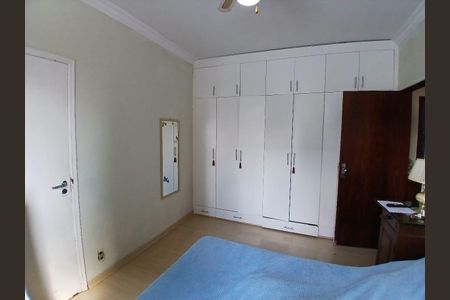 Apartamento à venda com 130m², 3 quartos e 2 vagas Apartamento à venda com 130m², 3 quartos e 2 vagasQuarto 2