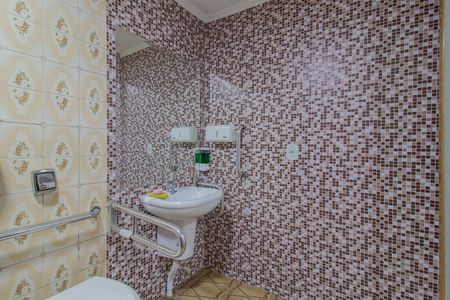 Casa para alugar com 250m², 2 quartos e 1 vagaBanheiro Social