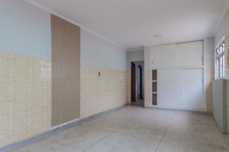 Casa para alugar com 250m², 2 quartos e 1 vagaSala