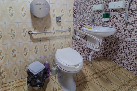 Casa para alugar com 250m², 2 quartos e 1 vagaBanheiro Social