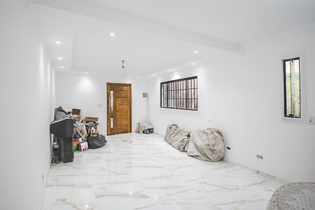 Casa à venda com 129m², 3 quartos e 4 vagasSala