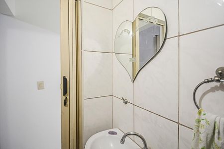 Casa à venda com 129m², 3 quartos e 4 vagasLavabo