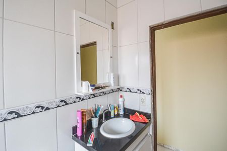 Casa à venda com 129m², 3 quartos e 4 vagasBanheiro Social