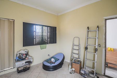 Casa à venda com 129m², 3 quartos e 4 vagasSuíte 2