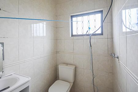 Casa à venda com 129m², 3 quartos e 4 vagasBanheiro da Suíte 2