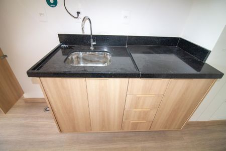 Studio para alugar com 27m², 1 quarto e sem vaga Studio para alugar com 27m², 1 quarto e sem vagaCozinha - Armários
