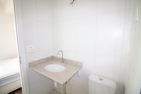 Studio para alugar com 27m², 1 quarto e sem vaga Studio para alugar com 27m², 1 quarto e sem vagaBanheiro