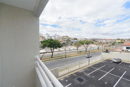 Varanda da Sala de apartamento para alugar com 2 quartos, 52m² em Novo Riacho, Contagem