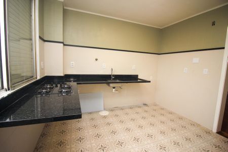 Apartamento à venda com 135m², 3 quartos e sem vaga Apartamento à venda com 135m², 3 quartos e sem vagaCozinha