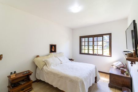 Casa à venda com 140m², 2 quartos e 3 vagasSuíte 2