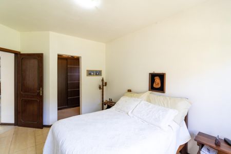 Casa à venda com 140m², 2 quartos e 3 vagasSuíte 2