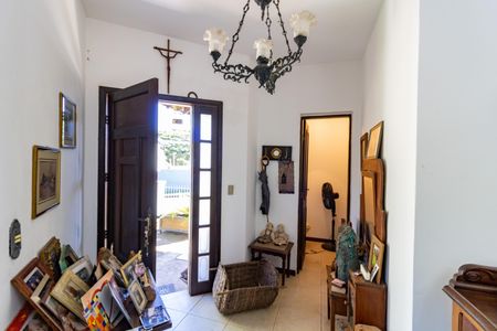 Casa à venda com 140m², 2 quartos e 3 vagasSala