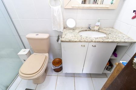 Casa à venda com 140m², 2 quartos e 3 vagasBanheiro da Suíte 1