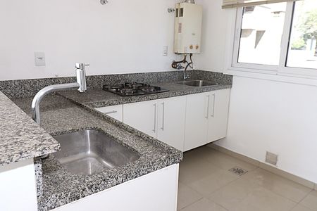 Apartamento à venda com 69m², 2 quartos e 2 vagasCozinha