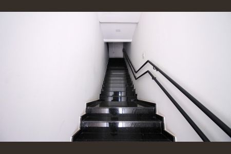 Studio para alugar com 28m², 1 quarto e sem vagaEscada