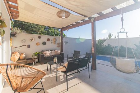 Casa à venda com 230m², 3 quartos e 2 vagasQuintal