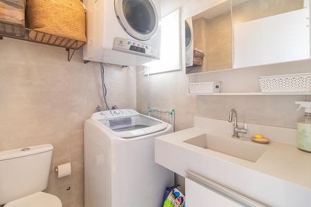 Casa à venda com 230m², 3 quartos e 2 vagasÁrea de Serviço