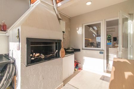 Casa à venda com 230m², 3 quartos e 2 vagasQuintal