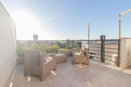 Varanda da Sala 2 de casa para alugar com 3 quartos, 230m² em Espírito Santo, Porto Alegre