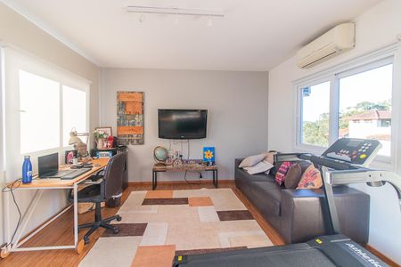 Casa à venda com 230m², 3 quartos e 2 vagasSala 2