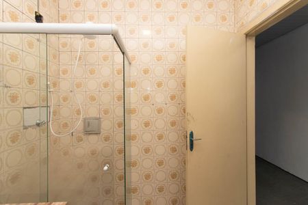 Casa para alugar com 150m², 4 quartos e 2 vagas Casa para alugar com 150m², 4 quartos e 2 vagasBanheiro da Suíte 1