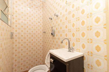 Casa para alugar com 150m², 4 quartos e 2 vagas Casa para alugar com 150m², 4 quartos e 2 vagasBanheiro da Suíte 2