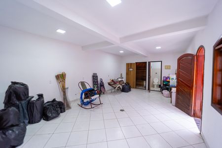 Casa para alugar com 300m², 3 quartos e 5 vagasÁrea de Serviço - Edícula