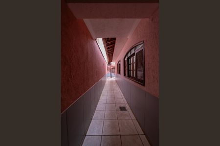 Casa para alugar com 300m², 3 quartos e 5 vagasCorredor Externo