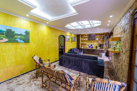 Casa para alugar com 300m², 3 quartos e 5 vagasSala