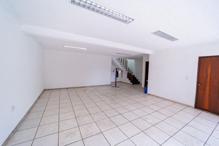 Casa para alugar com 300m², 3 quartos e 5 vagasGaragem