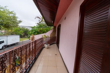 Casa para alugar com 300m², 3 quartos e 5 vagasVaranda