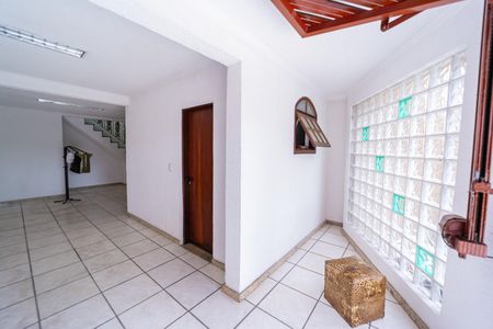 Casa para alugar com 300m², 3 quartos e 5 vagasGaragem