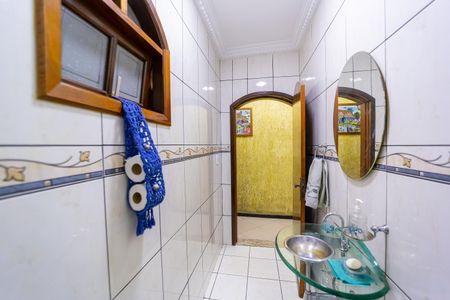 Casa para alugar com 300m², 3 quartos e 5 vagasLavabo