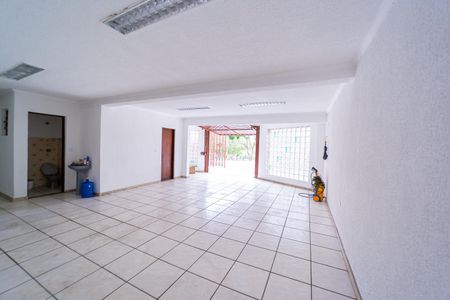 Casa para alugar com 300m², 3 quartos e 5 vagasGaragem