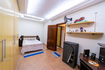 Casa para alugar com 300m², 3 quartos e 5 vagasSuíte 1