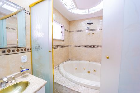 Casa para alugar com 300m², 3 quartos e 5 vagasBanheiro da Suíte 2