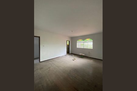 Sala de casa à venda com 4 quartos, 250m² em Salgado Filho, Belo Horizonte