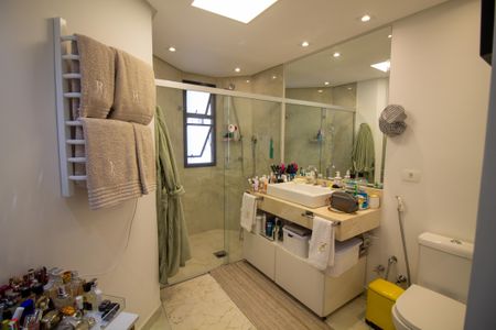 Apartamento à venda com 172m², 3 quartos e 2 vagasBanheiro da Suíte 3