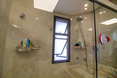 Apartamento à venda com 172m², 3 quartos e 2 vagasBanheiro da Suíte 3