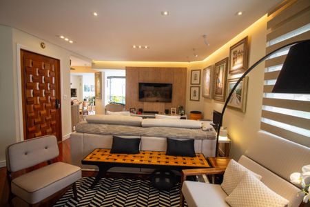 Apartamento à venda com 172m², 3 quartos e 2 vagasSala 2