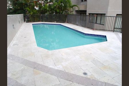 Apartamento à venda com 172m², 3 quartos e 2 vagasÁrea comum - Piscina