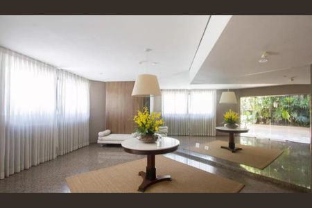 Apartamento à venda com 172m², 3 quartos e 2 vagasHall Social